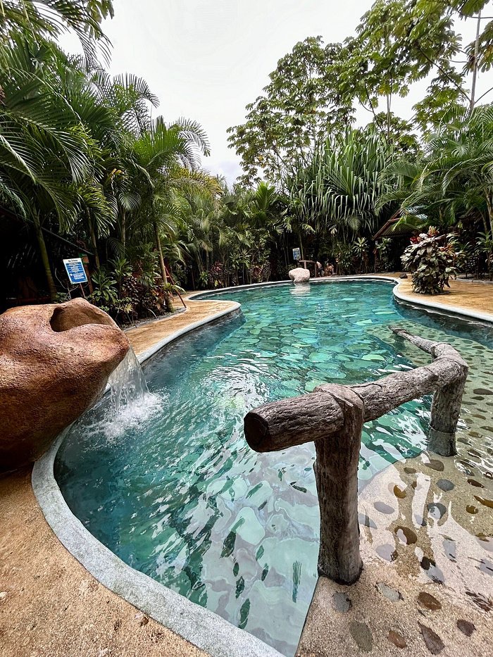 Hospedaje + Termales + Alimentación